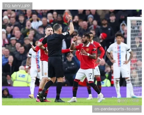 曼联战术困局持续，重建曙光能否扭转沉沦趋势？