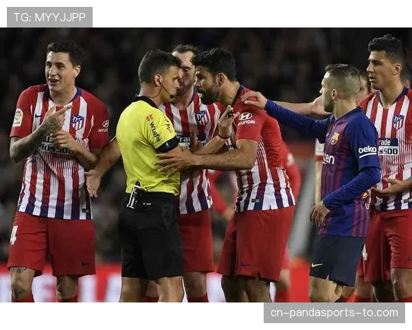 红牌规则详解：关键违规行为与裁判判罚标准解析