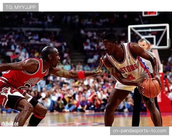 乔·杜马斯突破提升得分效率 拉开与队友进攻差距